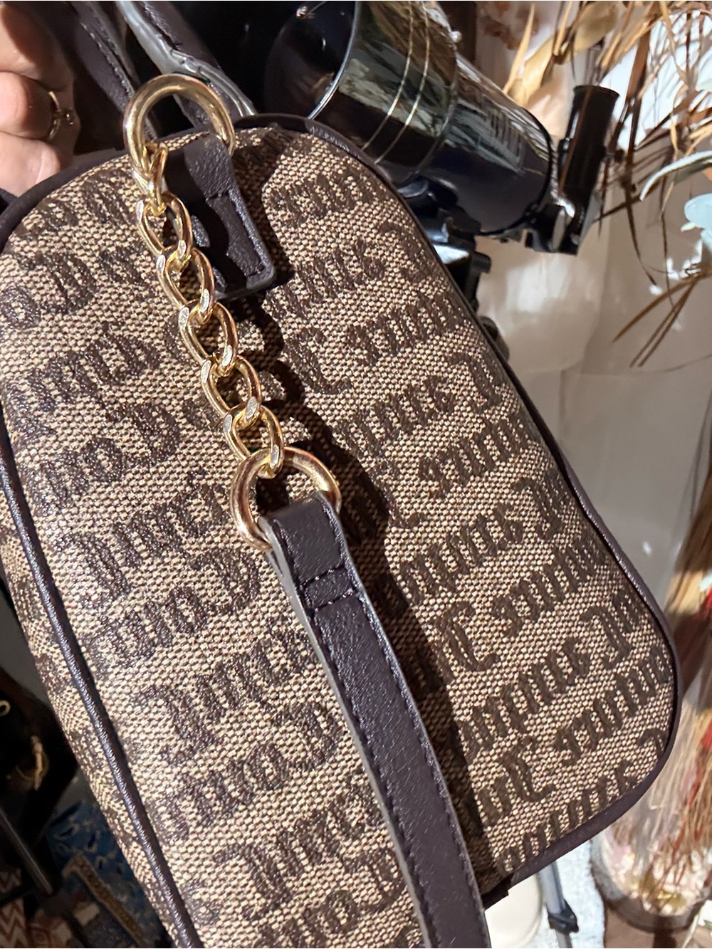 Juicy Couture Brown Monogram Barrel Satchel with Pink Tag - Picture 3 of 7
